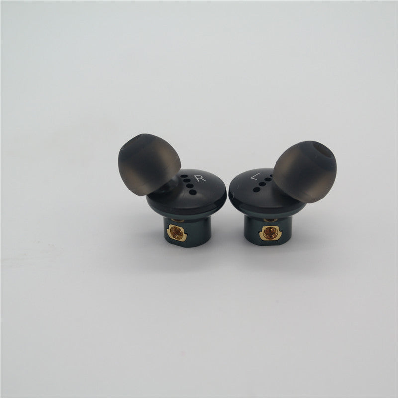 3.5mm In Ear Earphone Double Dynamic Drive HIFI Earphone Bass DJ Metal Earphone Detachable Headset
