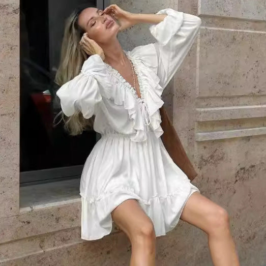2026 New Fashion V-neck Ruffled White dress Women's Autumn and Winter Design Pleated Trumpet Sleeve Tutu Dress