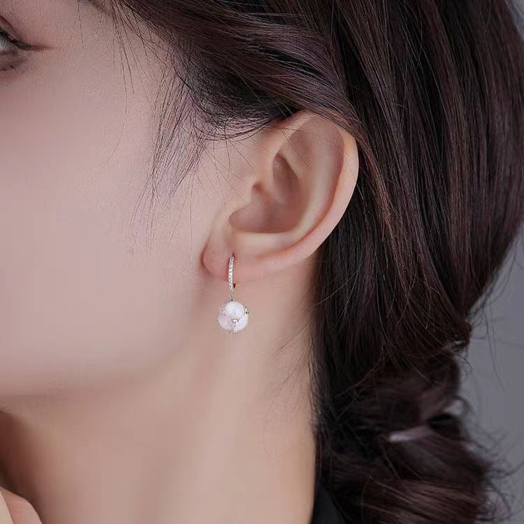 Advanced Cat's Eye Earrings New Fashionable Women's Light Luxury Niche Design Internet Celebrity Hot Elegant Earrings