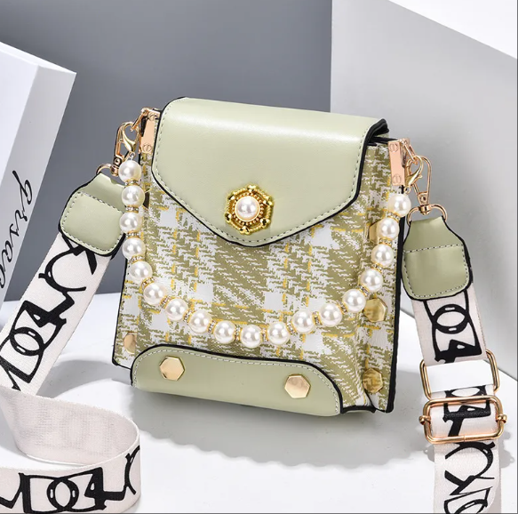 Elegant Pearl Chain Crossbody Bag ? Cute Princess-Inspired Phone Purse for Women