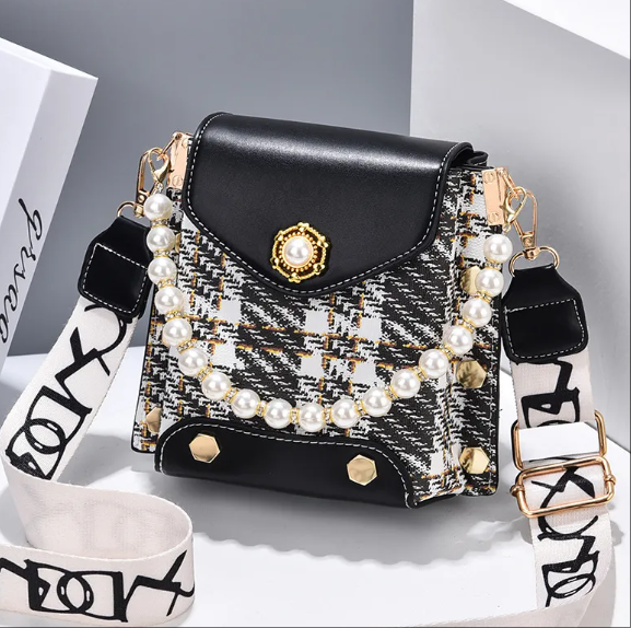 Elegant Pearl Chain Crossbody Bag ? Cute Princess-Inspired Phone Purse for Women