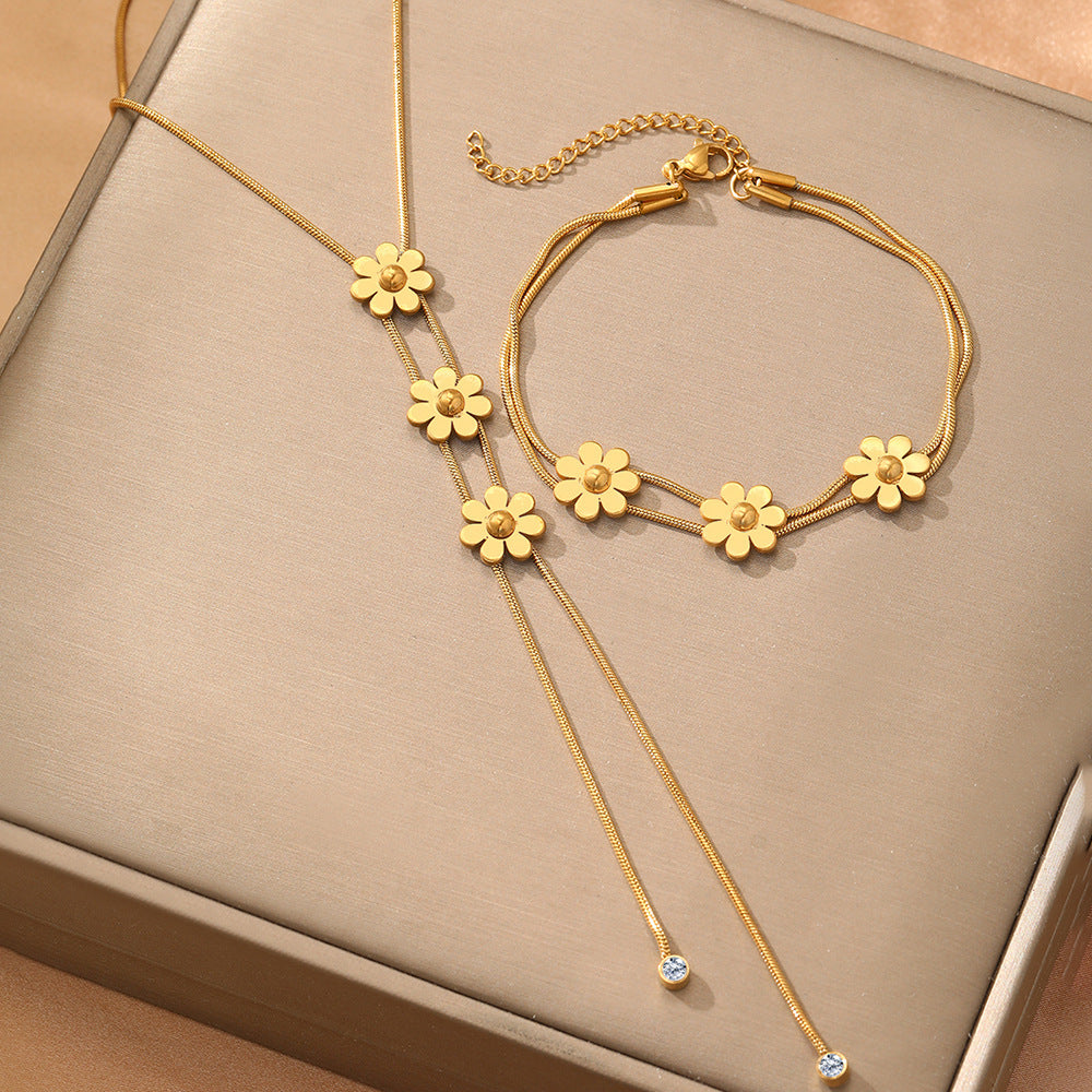 European and American three-dimensional flower tassel round snake chain Japanese and Korean new fashion stainless steel long temperament pendant suit